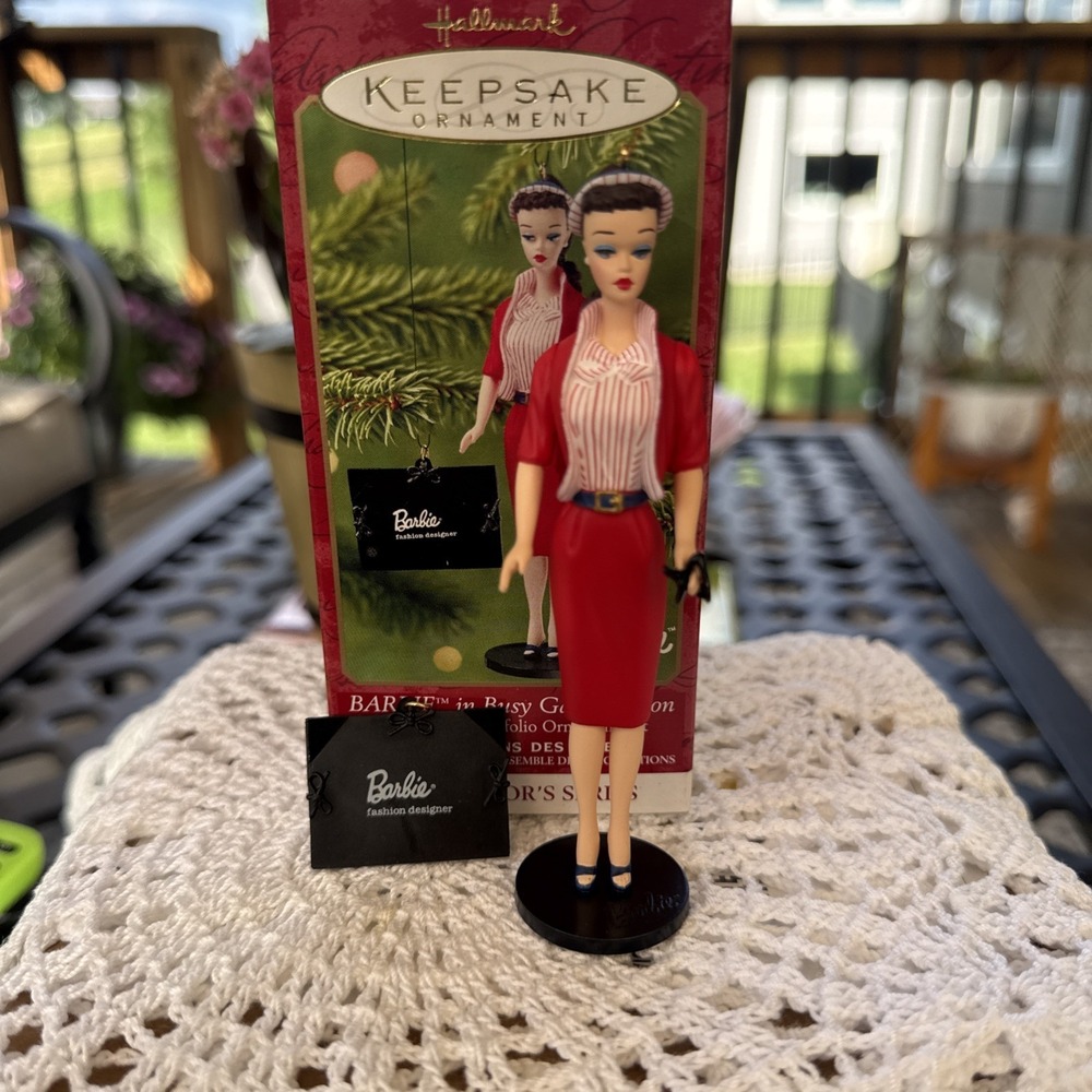 Hallmark Christmas Ornament Set 2001 Barbie In Busy Gal Fashion W/Box